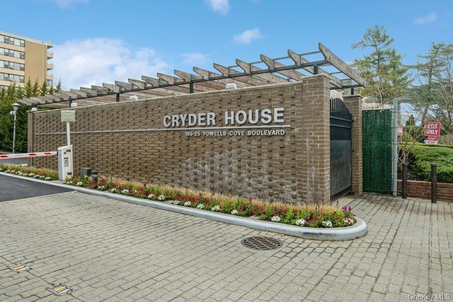 166-25 Powells Cove Boulevard #18G
