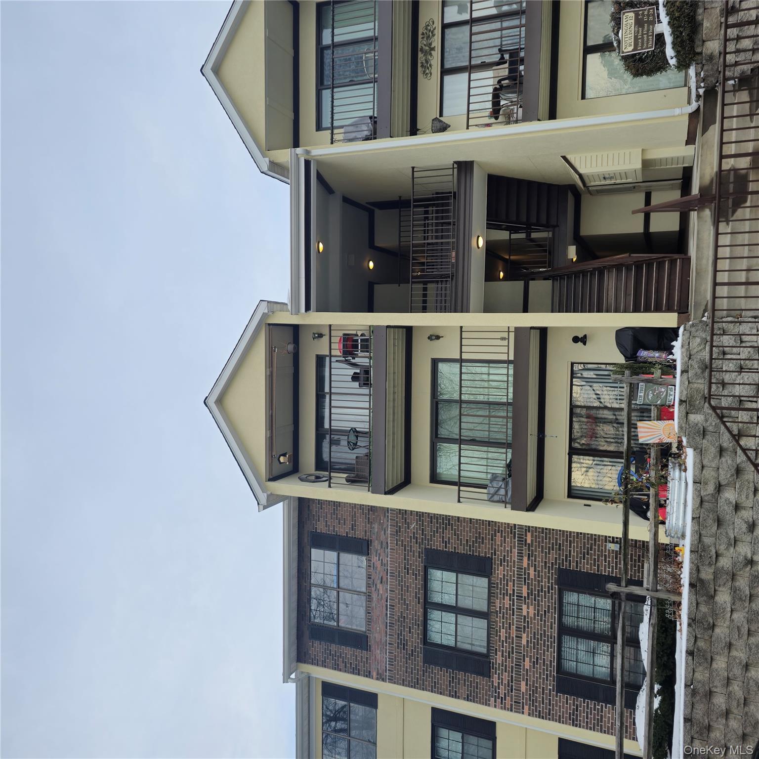 23 Nottingham Circle #23