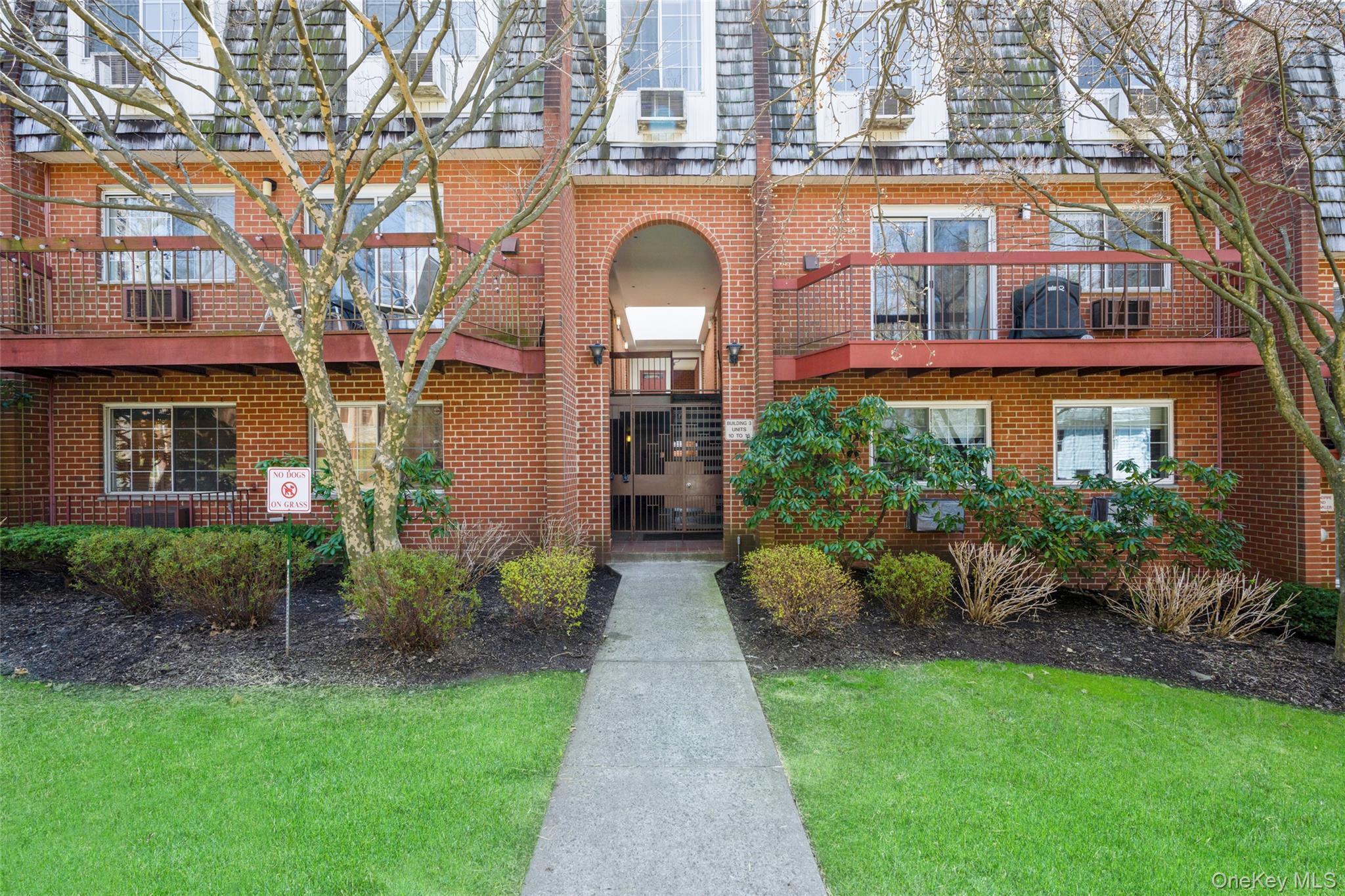 55 N Broadway Avenue #3-14