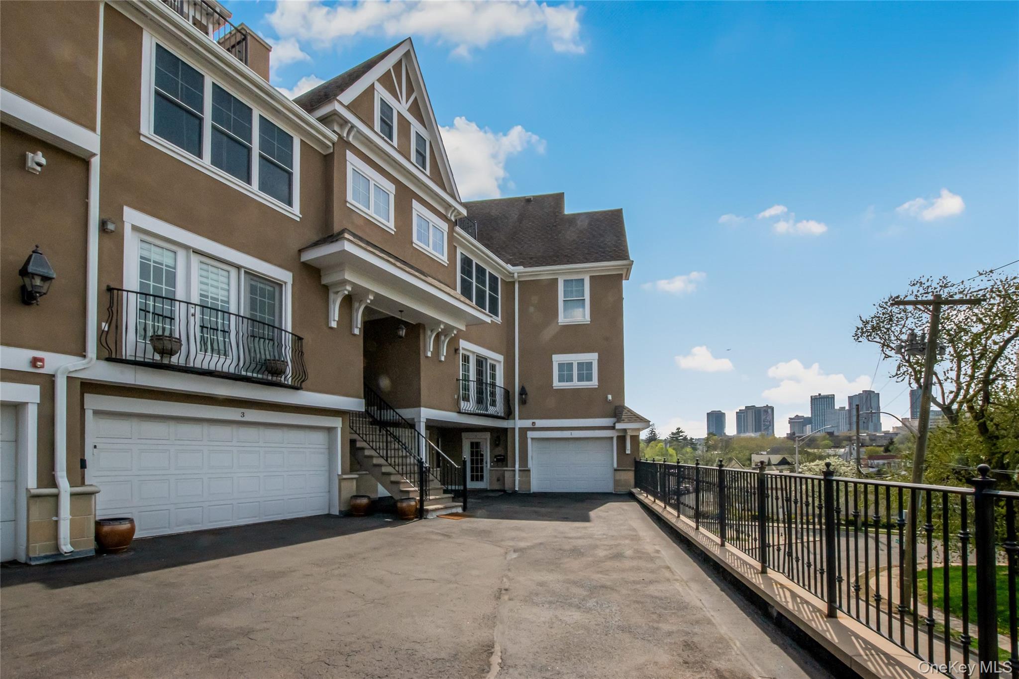 Image 1 of 28 for 80 Old Boston Post Road #2 in Westchester, New Rochelle, NY, 10801