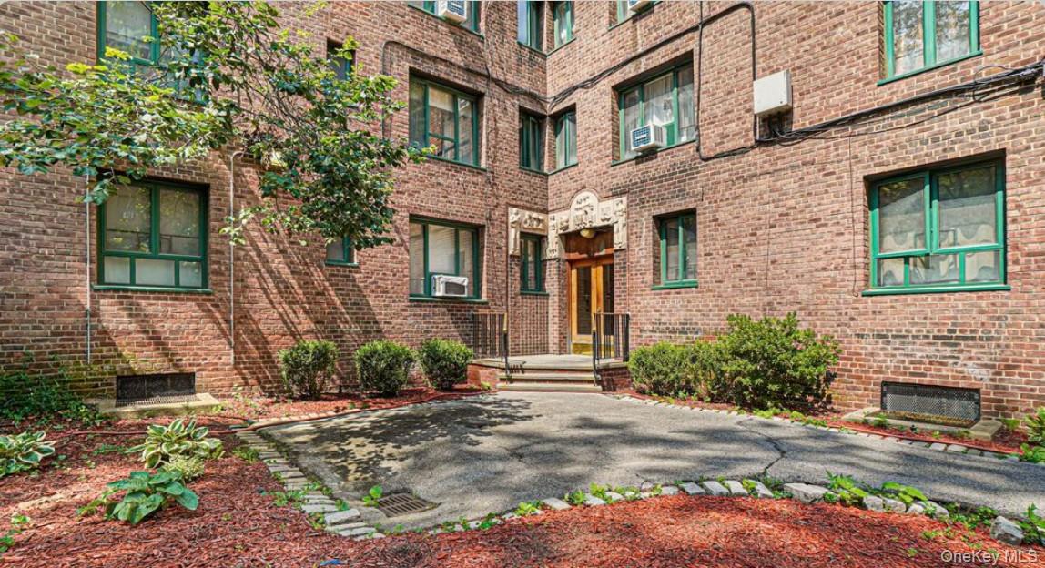 1530 Archer Road #6D