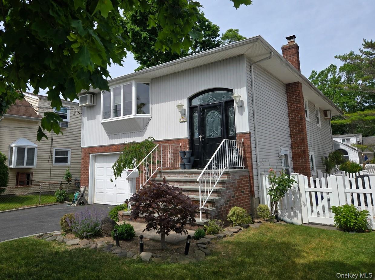 Image 1 of 1 for 3166 Perry Avenue in Long Island, Hempstead, NY, 11572