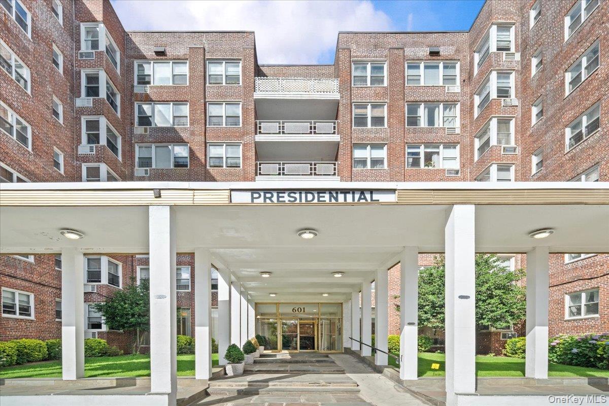 601 Kappock Street #5F