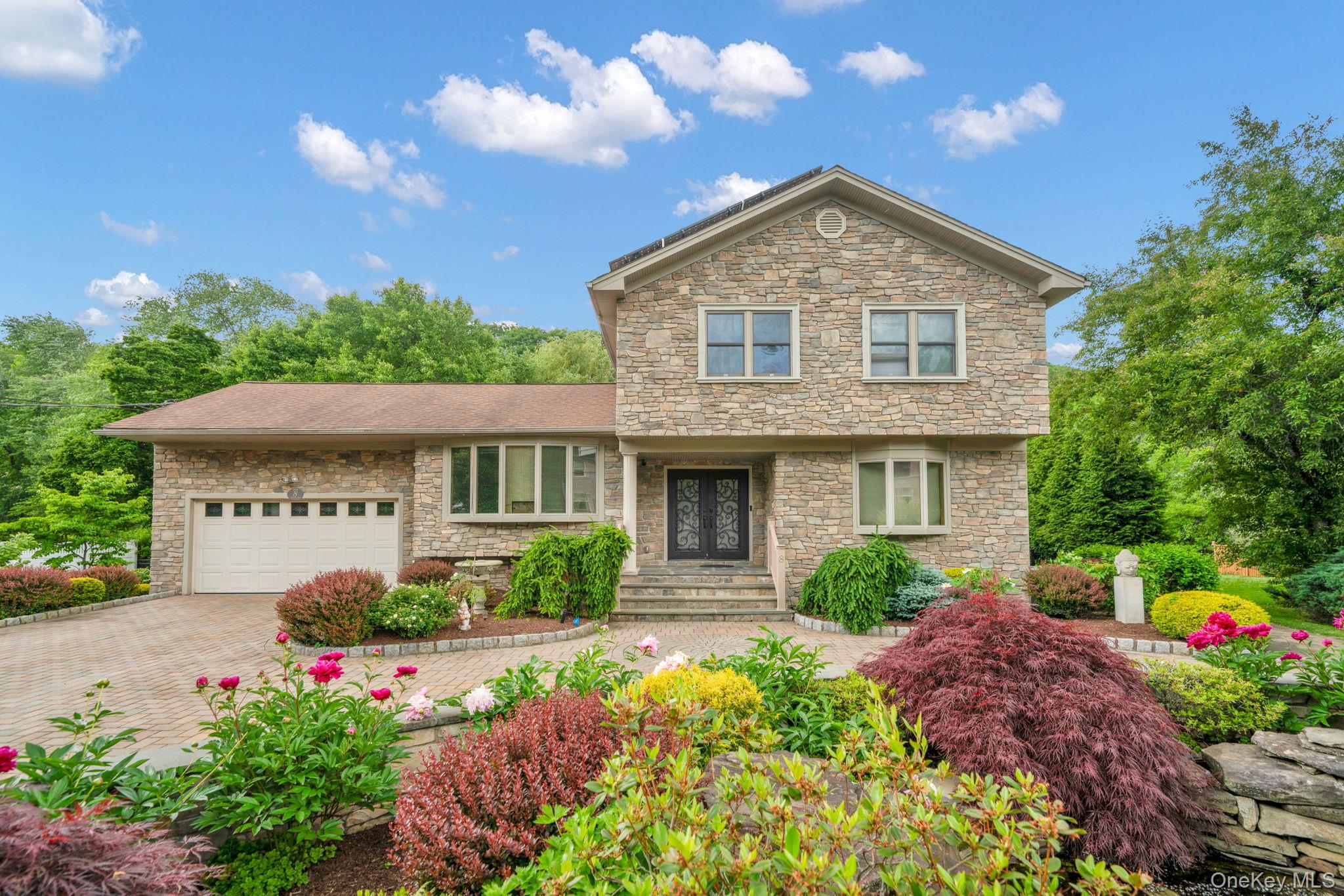 Image 1 of 25 for 8 Pinehurst Drive in Westchester, Harrison, NY, 10577